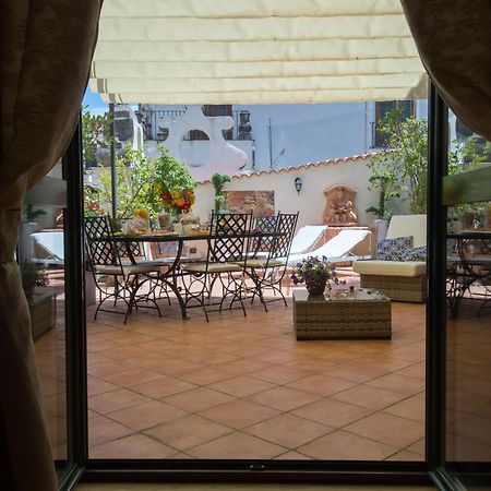 סלרנו Boutique Apartment Al Duomo מראה חיצוני תמונה