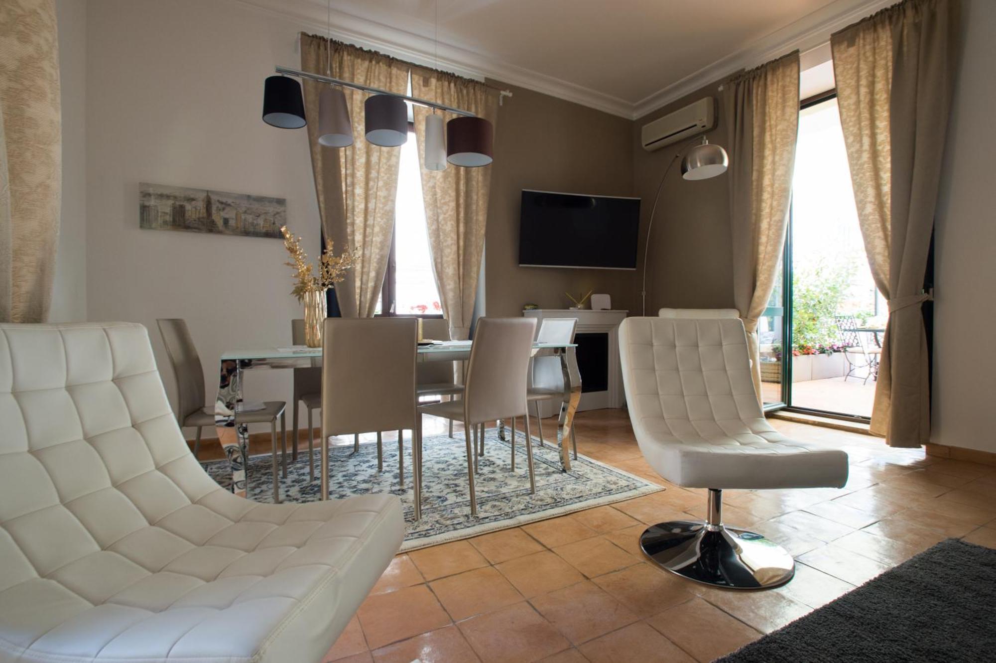 סלרנו Boutique Apartment Al Duomo מראה חיצוני תמונה