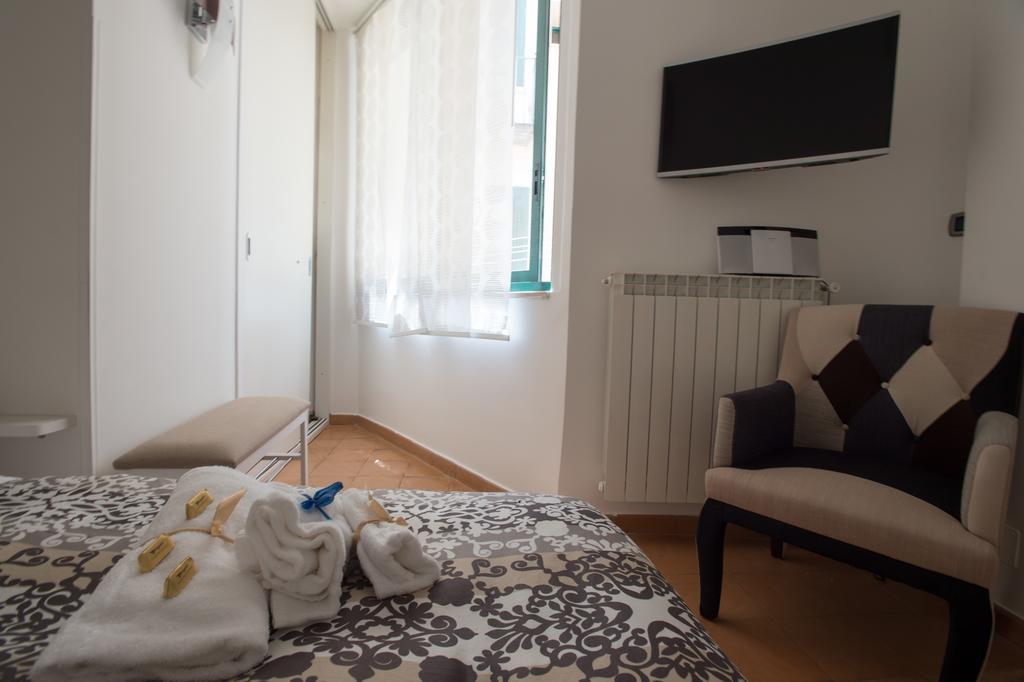 סלרנו Boutique Apartment Al Duomo מראה חיצוני תמונה