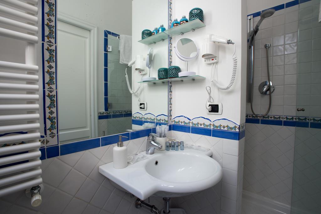 סלרנו Boutique Apartment Al Duomo מראה חיצוני תמונה