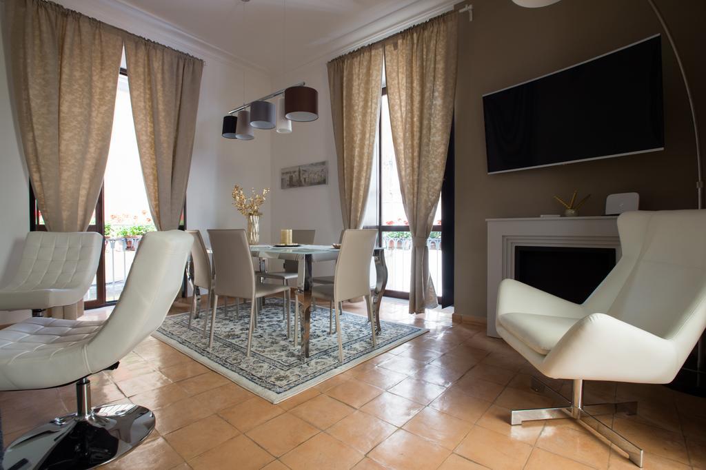 סלרנו Boutique Apartment Al Duomo מראה חיצוני תמונה